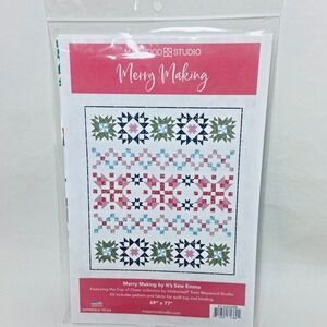 Quilt Pattern Merry Making by Jocelyn Ueng‎ Maywood Studio Christmas Uncut